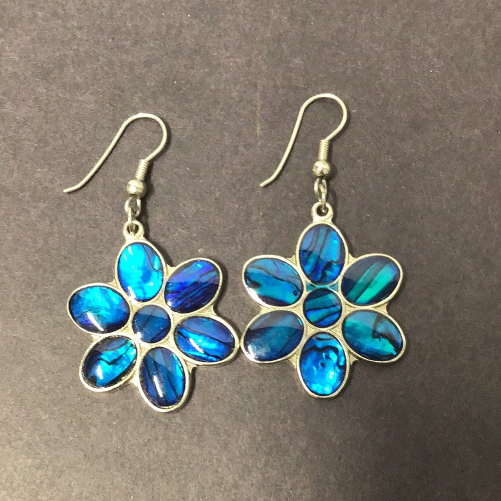 Dazzling Blue ocean shell flower earrings silver tone hook dangling earrings